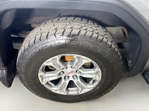 Used 2019 GMC Sierra 1500 SLE w/ SLE Value Package image 33
