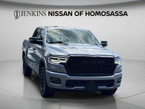 Used 2025 RAM 1500 Limited AWD/4WD image 2
