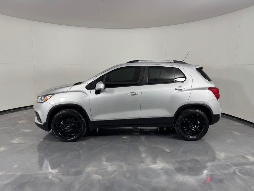Used 2022 Chevrolet Trax LT w/ Driver Confidence Package AWD/4WD image 8