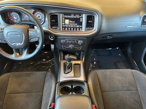 Used 2022 Dodge Charger R/T w/ Plus Group RWD image 14