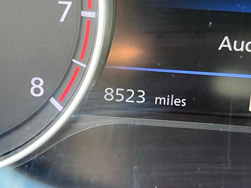 Used 2025 Nissan Sentra SV FWD image 27