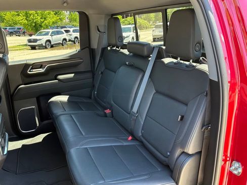 Used 2023 GMC Sierra 1500 SLT w/ SLT Premium Plus Package AWD/4WD image 21
