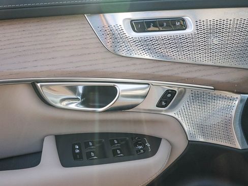 New 2026 Volvo XC90 T8 Ultra w/ Lounge Package image 30