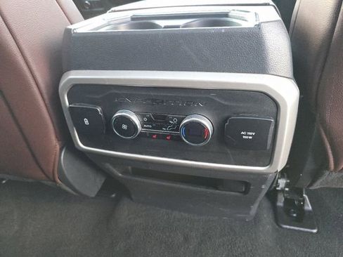 Used 2024 Ford Expedition Max Limited image 11