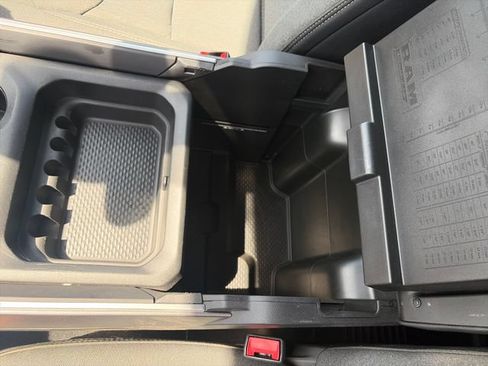 Used 2019 RAM 1500 Big Horn AWD/4WD image 21