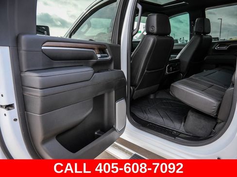 Used 2024 Chevrolet Silverado 2500 High Country w/ High Country Premium Package AWD/4WD image 52
