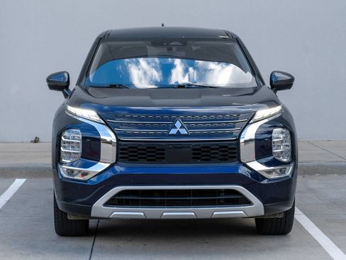 Used 2022 Mitsubishi Outlander SE AWD/4WD image 14