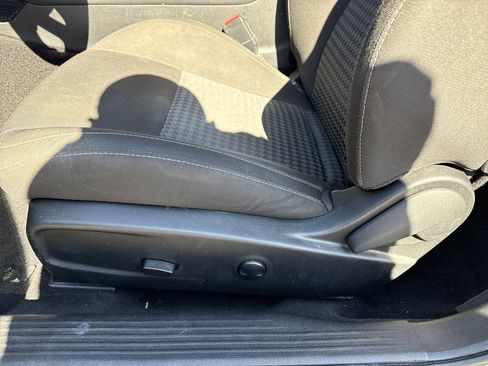 Used 2022 Dodge Challenger R/T image 30