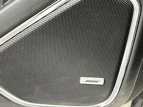 Used 2015 GMC Yukon XL Denali image 15