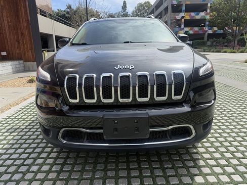 Used 2016 Jeep Cherokee Limited image 10