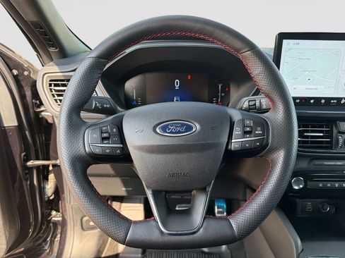 Used 2024 Ford Escape ST-Line w/ Tech Pack #1 AWD/4WD image 28