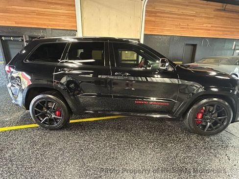 Used 2018 Jeep Grand Cherokee SRT AWD/4WD image 2