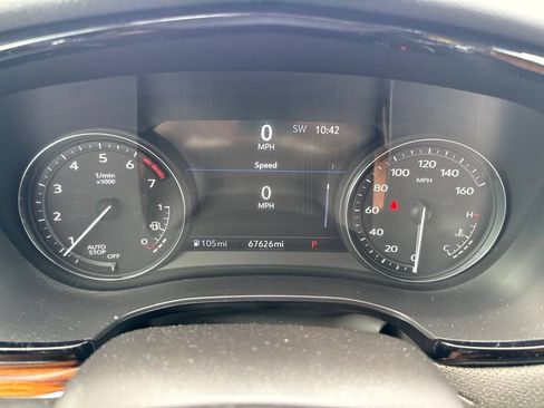 Used 2022 Cadillac XT5 Premium Luxury w/ Technology Package FWD image 16
