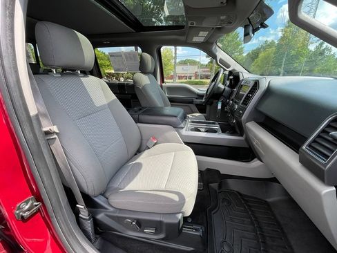 Used 2017 Ford F150 XLT w/ Equipment Group 302A Luxury AWD/4WD image 31