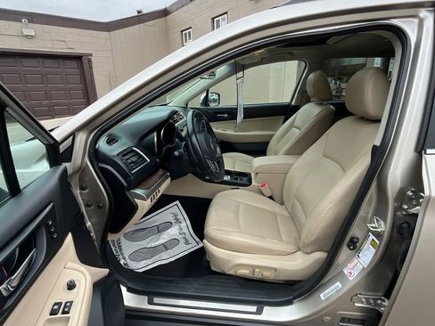 Used 2017 Subaru Outback 2.5i Limited image 21