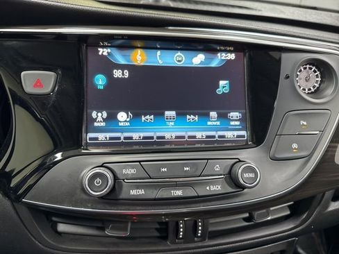Used 2020 Buick Envision Essence image 19