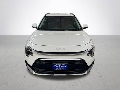 Used 2024 Kia Niro LX FWD image 11