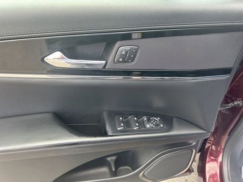 Used 2022 Lincoln Nautilus Standard w/ Premium Package image 16