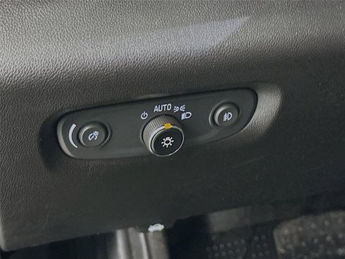 Used 2018 Chevrolet Traverse LT image 10