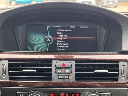 Used 2011 BMW M3 Convertible RWD image 29