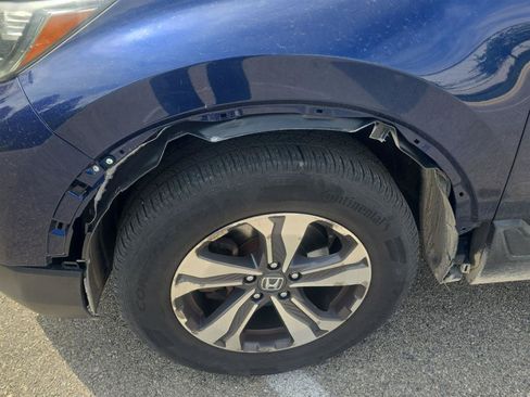 Used 2017 Honda CR-V LX image 3