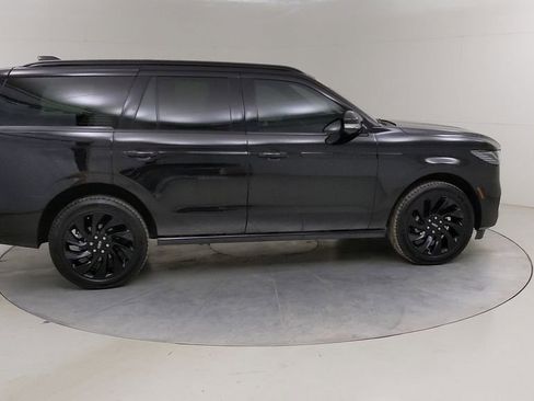 Used 2025 Lincoln Navigator Reserve w/ Jet Appearance Package AWD/4WD image 14