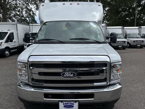 New 2027 Ford E-350 and Econoline 350 Super Duty w/ Power Equipment Group RWD image 10