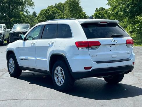 Used 2019 Jeep Grand Cherokee Laredo AWD/4WD image 10