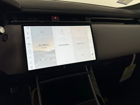 Certified 2026 Land Rover Range Rover Velar Dynamic SE image 21