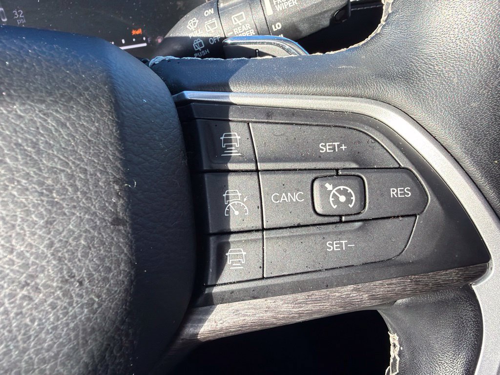 Used 2021 Jeep Grand Cherokee L Limited AWD/4WD image 20
