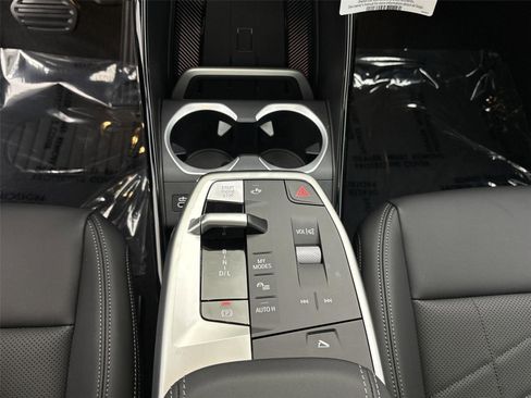 Used 2025 BMW X2 xDrive28i w/ Technology Package image 23