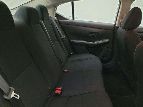 Used 2025 Nissan Sentra S image 19