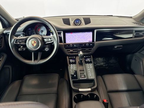 Certified 2024 Porsche Macan S AWD/4WD image 21