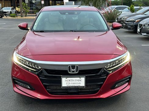 Used 2020 Honda Accord Touring image 3