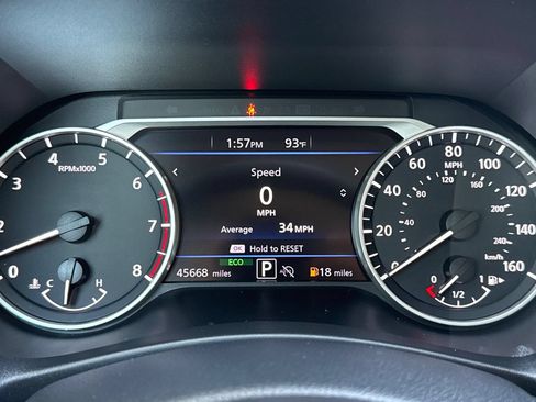 Used 2024 Nissan Sentra SV w/ SV Premium Package FWD image 27