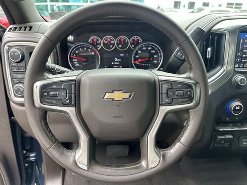 Used 2021 Chevrolet Silverado 1500 LT AWD/4WD image 28