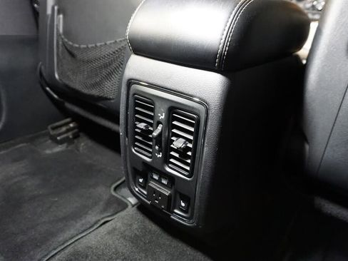 Used 2014 Jeep Grand Cherokee Limited w/ Trailer Tow Group IV AWD/4WD image 21