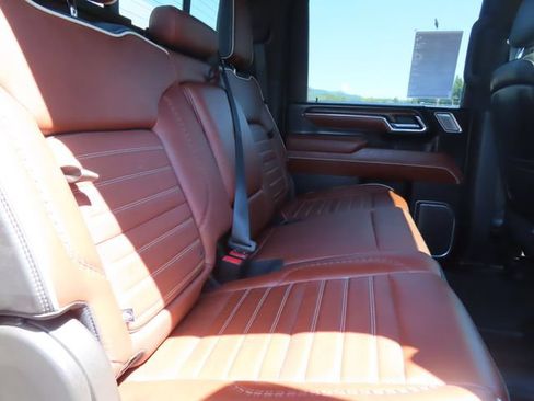 Used 2024 GMC Sierra 3500 Denali Ultimate AWD/4WD image 46