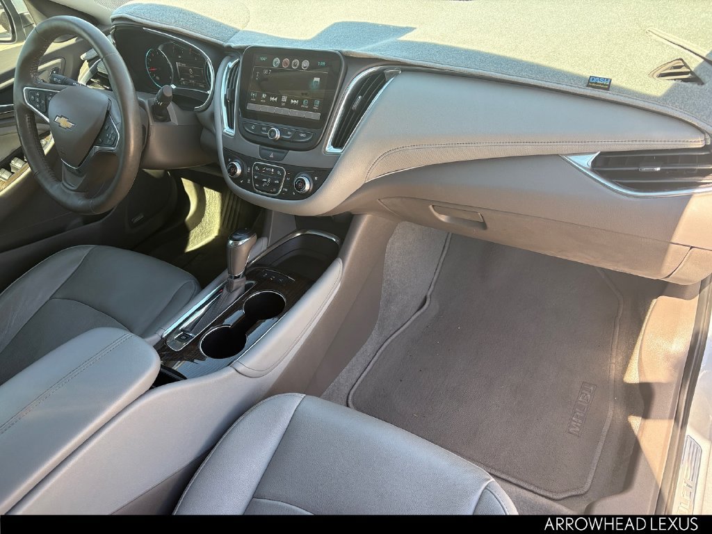Used 2016 Chevrolet Malibu Premier w/ Driver Confidence Package II FWD image 11