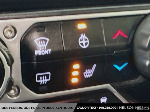 Used 2021 Jeep Wrangler Unlimited Sahara image 20