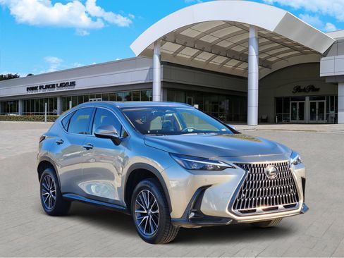 Used 2024 Lexus NX 250 FWD w/ Premium Package image 2