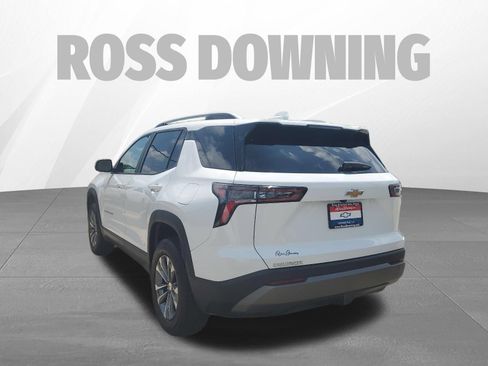 Used 2025 Chevrolet Equinox LT w/ Convenience Package II FWD image 6