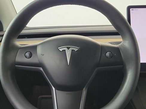 Used 2024 Tesla Model Y Performance AWD/4WD image 13