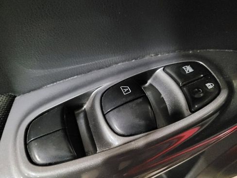 Used 2015 Nissan Juke AWD image 27
