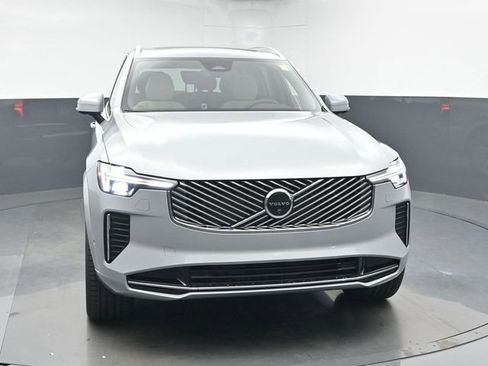 New 2026 Volvo XC90 B5 Plus w/ Protection Package Premier image 2