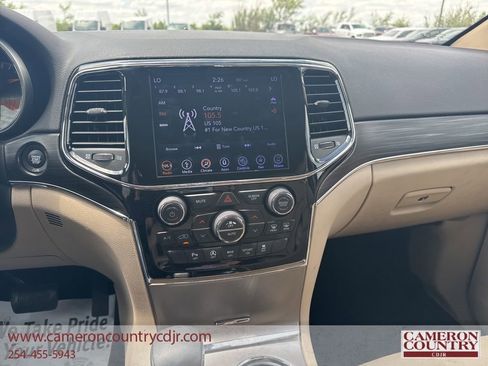 Used 2019 Jeep Grand Cherokee Limited RWD image 11
