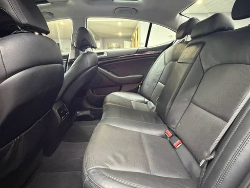 Used 2015 Kia Cadenza Premium w/ Technology Package FWD image 28