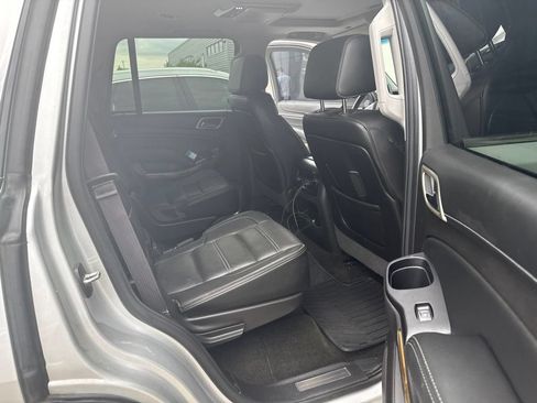 Used 2016 GMC Yukon Denali w/ Open Road Package AWD/4WD image 19