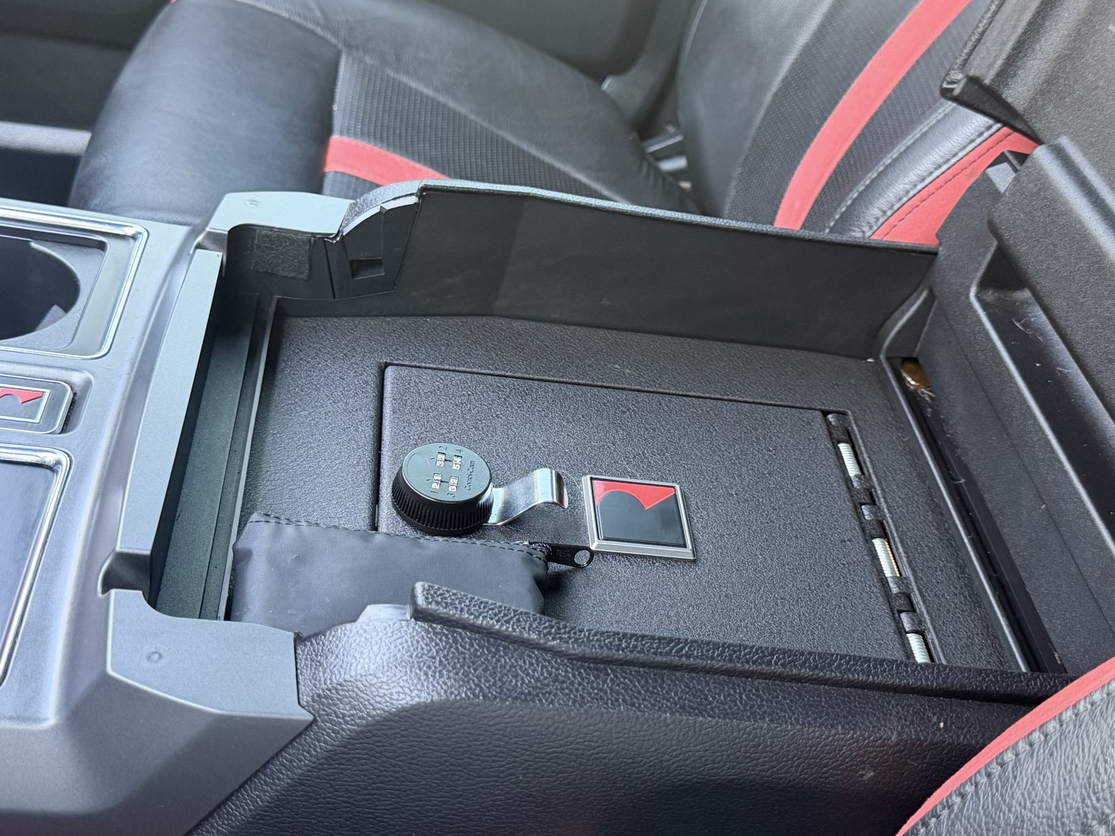 Used 2019 Ford F150 XLT w/ Equipment Group 302A Luxury AWD/4WD image 23