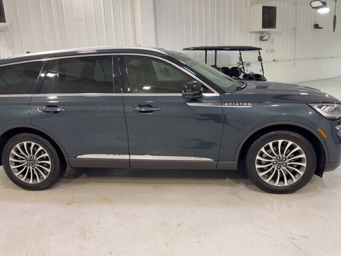 Used 2022 Lincoln Aviator Reserve w/ Elements Package Plus RWD image 2